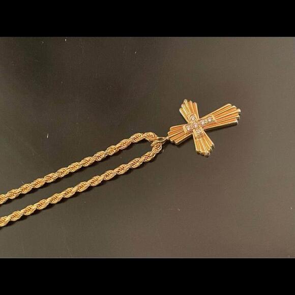 43 Grams Gold VTG Cross Necklace - Picture 4 of 5
